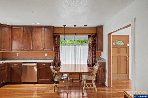 508 S 2nd Street Silverton OR 97381
