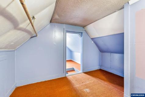 1715 Cascade Drive Lebanon OR 97355