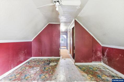1715 Cascade Drive Lebanon OR 97355