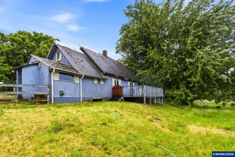 1715 Cascade Drive Lebanon OR 97355