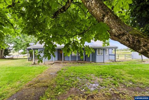 1715 Cascade Drive Lebanon OR 97355