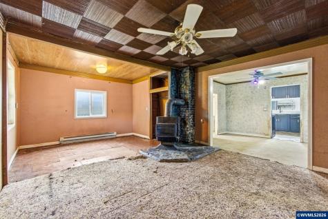 1715 Cascade Drive Lebanon OR 97355