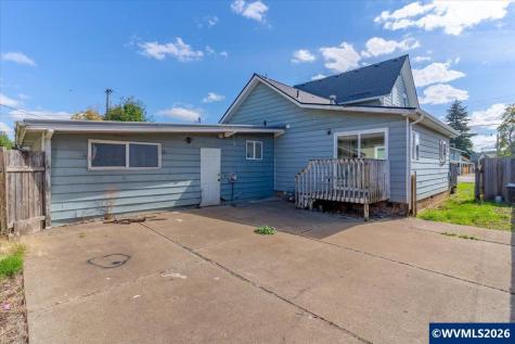 991 SE Lyle Street Dallas OR 97338