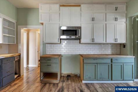 991 SE Lyle Street Dallas OR 97338