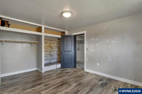 991 SE Lyle Street Dallas OR 97338