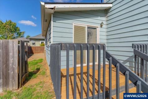 991 SE Lyle Street Dallas OR 97338
