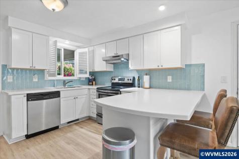 5780 14th Avenue NE Keizer OR 97303