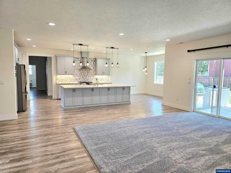 4581 Kalmia Street Sweet Home OR 97386