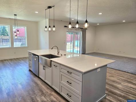 4581 Kalmia Street Sweet Home OR 97386