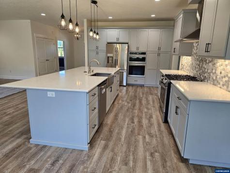 4581 Kalmia Street Sweet Home OR 97386