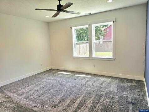 4581 Kalmia Street Sweet Home OR 97386