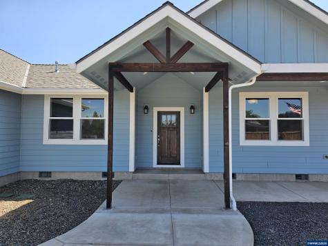 4581 Kalmia Street Sweet Home OR 97386