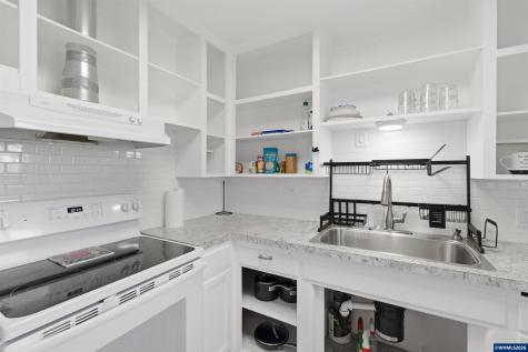 910 Ermine Street SE Albany OR 97322
