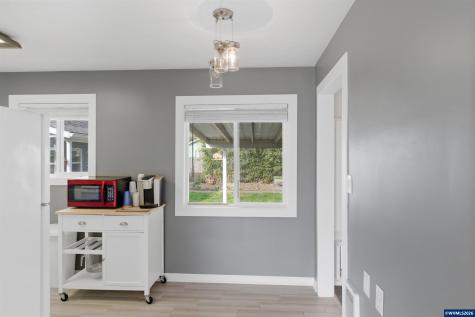 910 Ermine Street SE Albany OR 97322