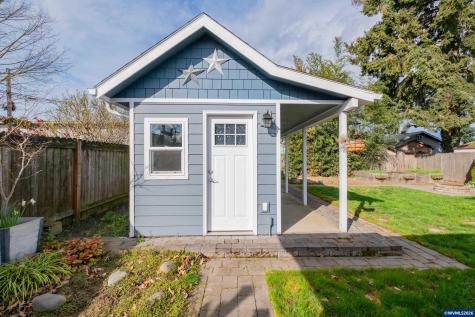 910 Ermine Street SE Albany OR 97322