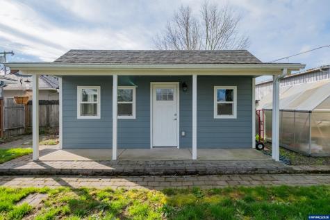 910 Ermine Street SE Albany OR 97322