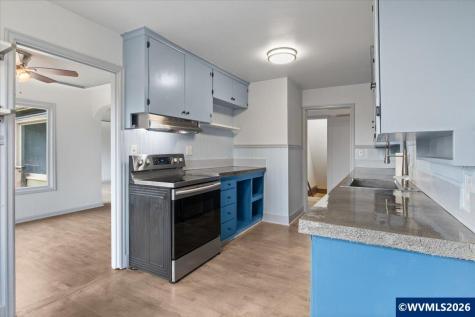 900 Cascade Drive NW Salem OR 97304