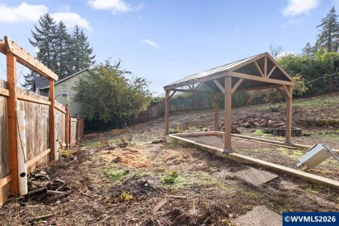 900 Cascade Drive NW Salem OR 97304