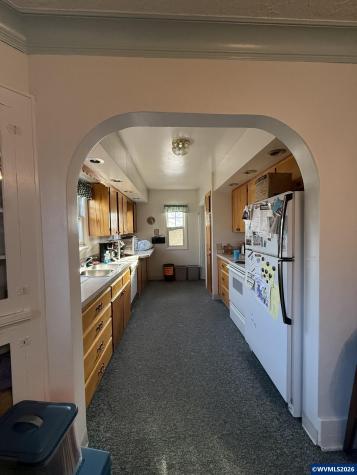1966 Mccoy Avenue NE Salem OR 97301