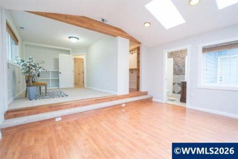 483 SE Hazel Street Mill City OR 97360-0000