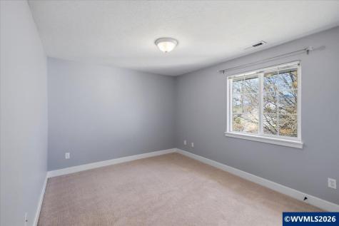 128 Weldwood Drive Lebanon OR 97355