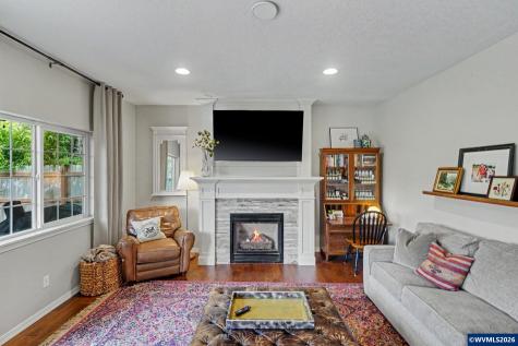 2113 Goldfinch Avenue SE Stayton OR 97383