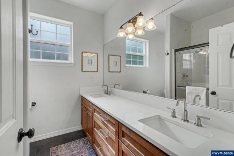 2113 Goldfinch Avenue SE Stayton OR 97383