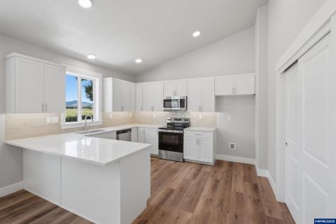 356 E Kisling Avenue Brownsville OR 97327