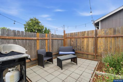 967 Jessicas Court SE Albany OR 97322