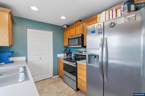 967 Jessicas Court SE Albany OR 97322