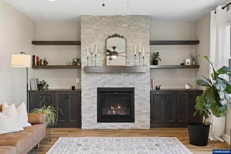 1054 Hickory Street Independence OR 97351