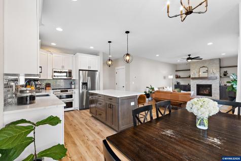 1054 Hickory Street Independence OR 97351