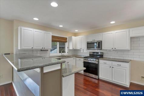 7792 St. Charles Street NE Keizer OR 97303