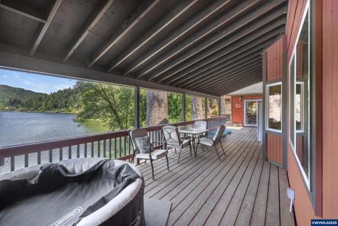1547 N Tenmile Lake Lakeside OR 97449