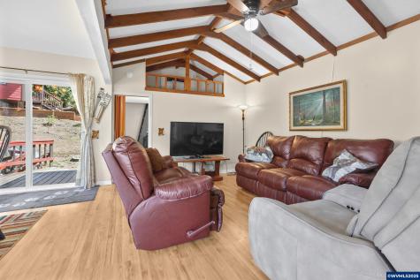 1547 N Tenmile Lake Lakeside OR 97449