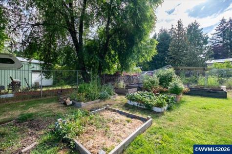 123 N Santiam Highway Gates OR 97346-9336