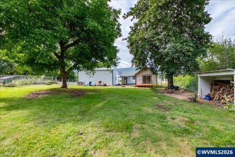 123 N Santiam Highway Gates OR 97346-9336