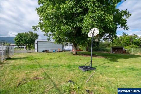 123 N Santiam Highway Gates OR 97346-9336