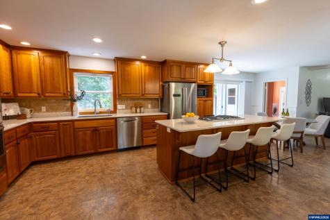 1640 NE Holly Oak Place Corvallis OR 97330