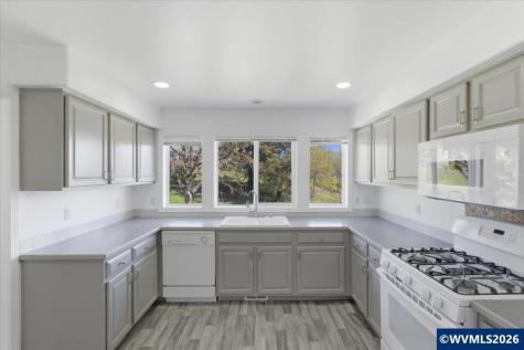 1438 Cathlamet Court NW Salem OR 97304