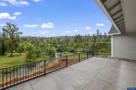 241 Dogwood Drive Gates OR 97346