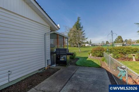 575 N Cascade Drive Woodburn OR 97071