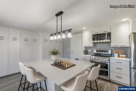 575 N Cascade Drive Woodburn OR 97071