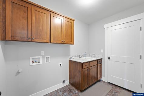 2755 Mia Court SE Salem OR 97306
