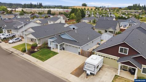 2755 Mia Court SE Salem OR 97306
