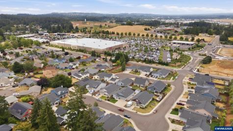 2755 Mia Court SE Salem OR 97306