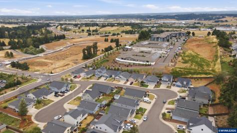 2755 Mia Court SE Salem OR 97306