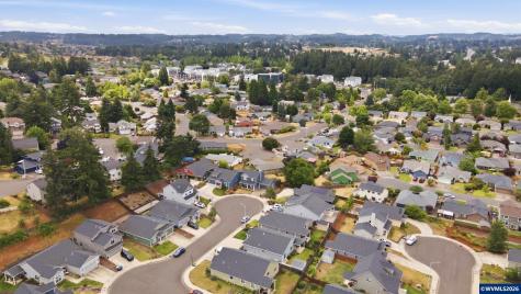 2755 Mia Court SE Salem OR 97306