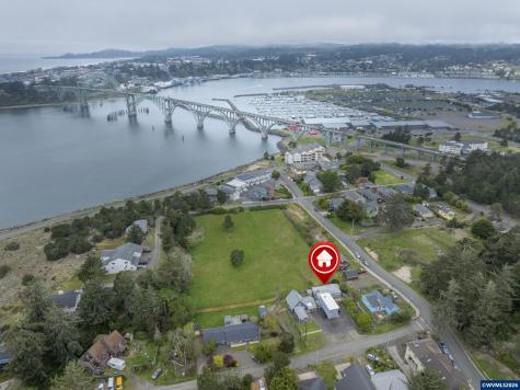 220 SW 29th Street Newport OR 97365