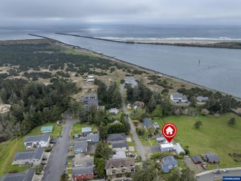 220 SW 29th Street Newport OR 97365